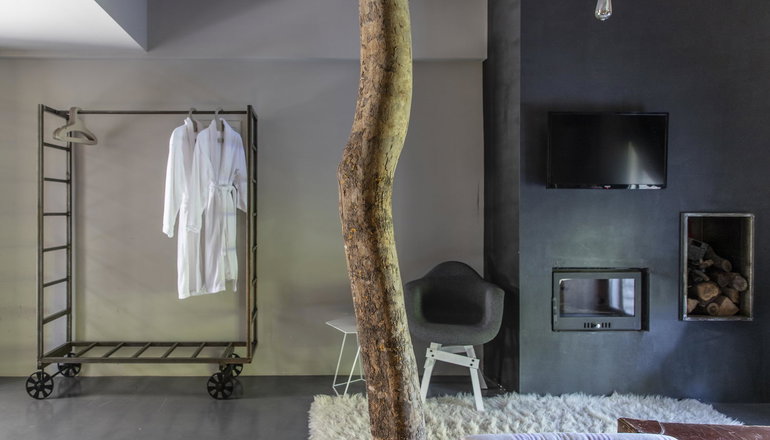 Oniropetra Boutique Hotel